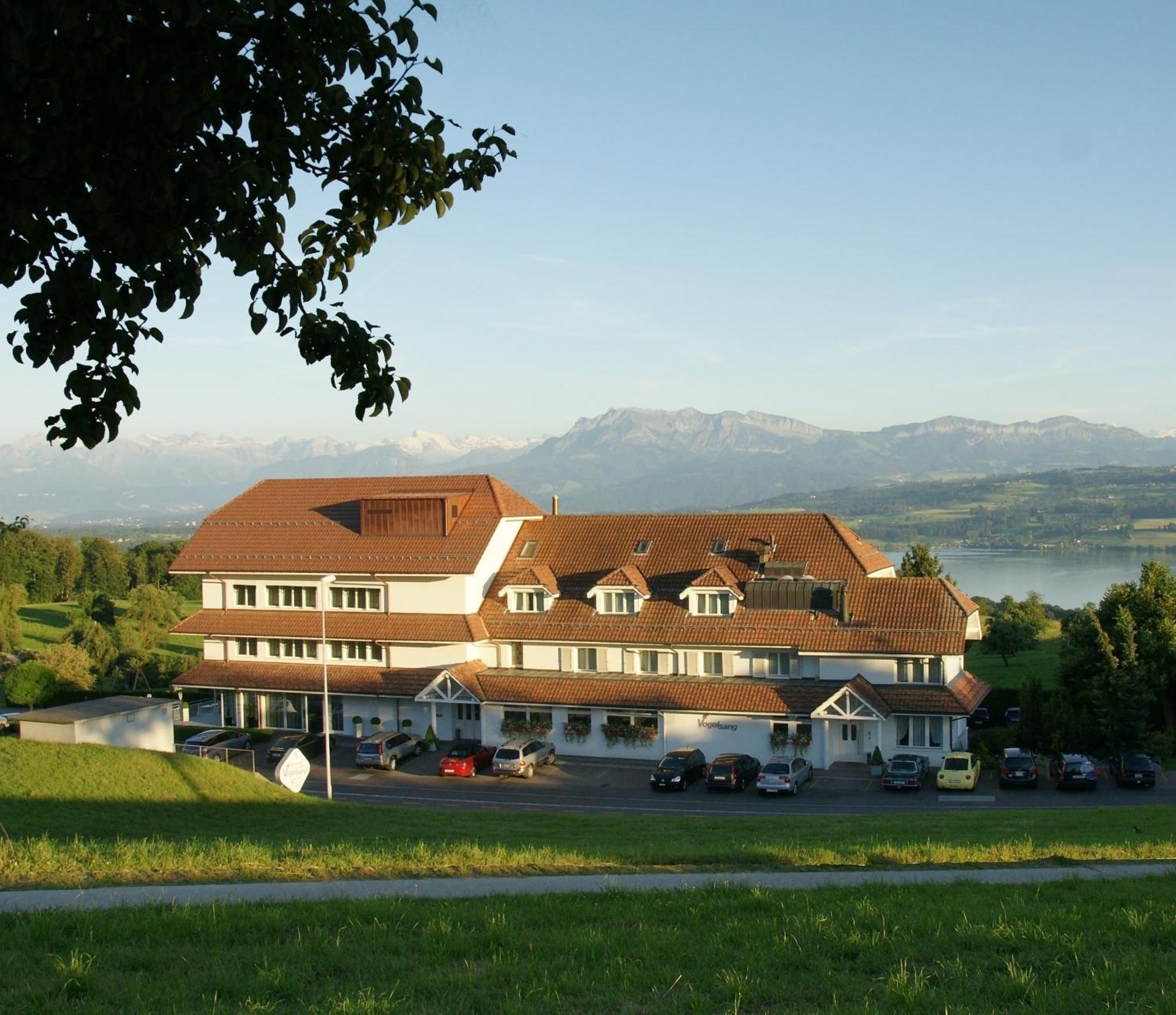 Hotel Restaurant Vogelsang Eich Exterior photo